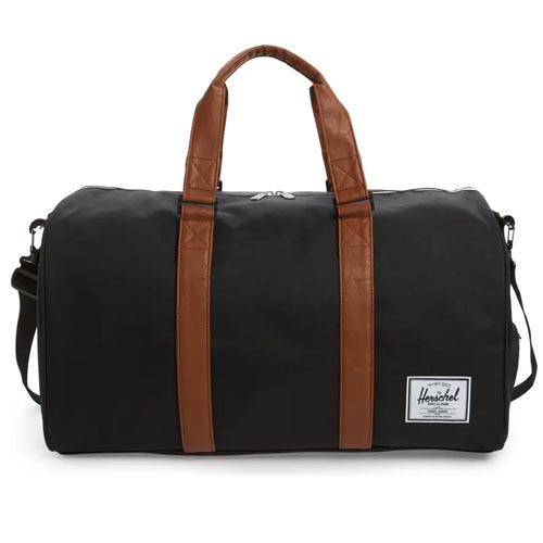 This duffle bag is a great travel bag to gift this holiday season! #ABlissfulNest