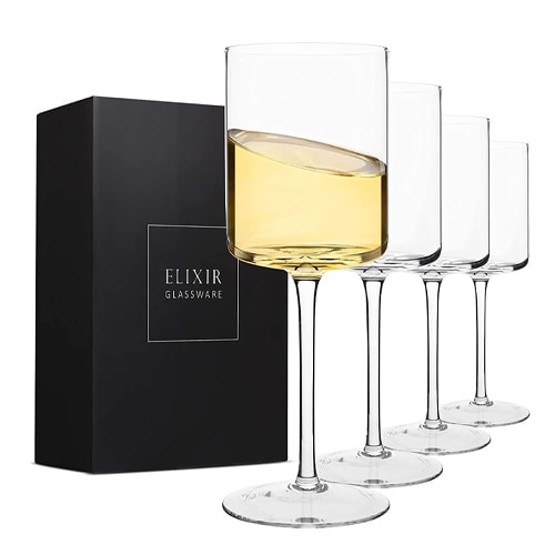 These square wine glasses make a great holiday gift idea! #ABlissfulNest