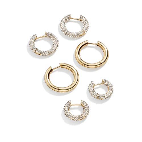 These hoop earrings are a great gift to give this holiday season! #ABlissfulNest