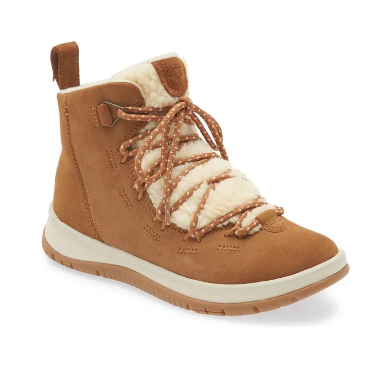 These cozy UGG boots are the perfect winter boots and great to gift this holiday season! #ABlissfulNest