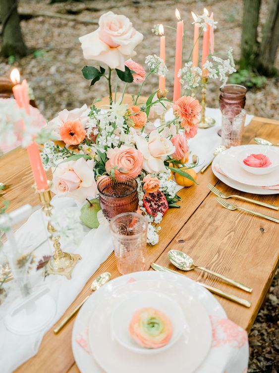 A table setting with canyon ridge colored florals