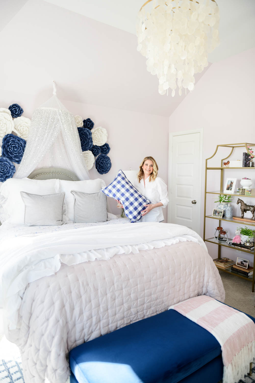 A navy and lilac tween bedroom