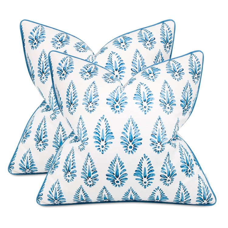 These blue pattern printed throw pillow covers are such a good Amazon home decor find! #ABlissfulNest