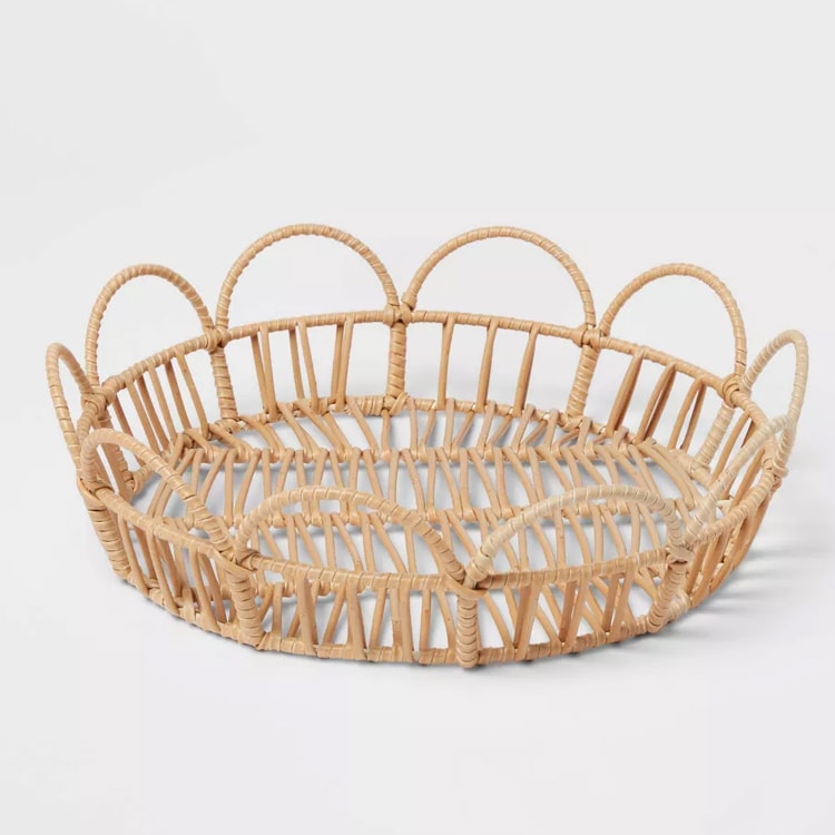 This woven serving basket is perfect to add to your home this spring! #ABlissfulNest
