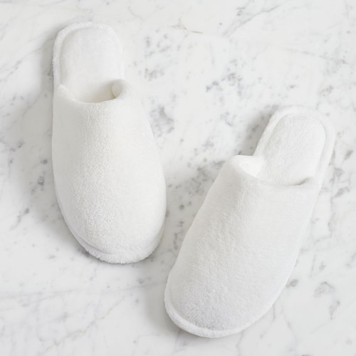 These white plush slippers are the perfect Mother's Day gift under $25! #ABlissfulNest