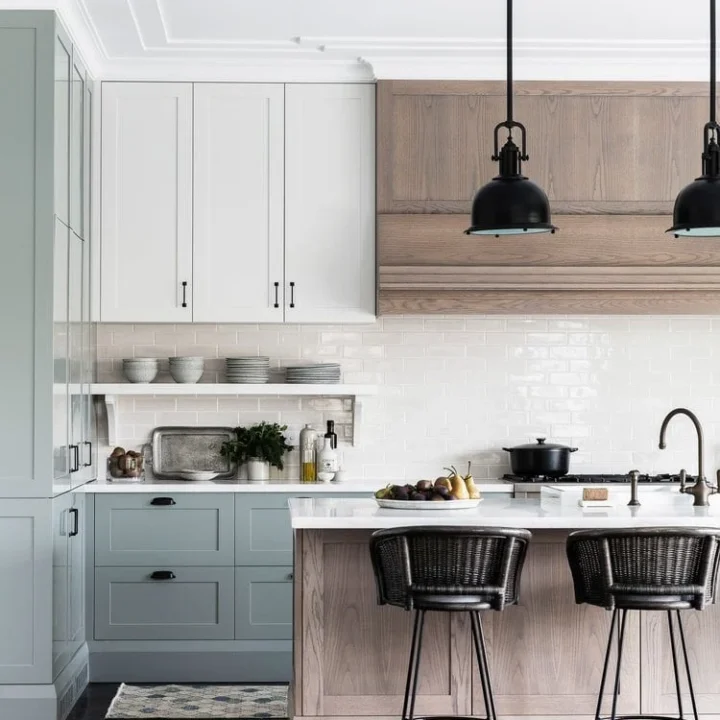 Image for Water&rsquo;s Edge by Benjamin Moore