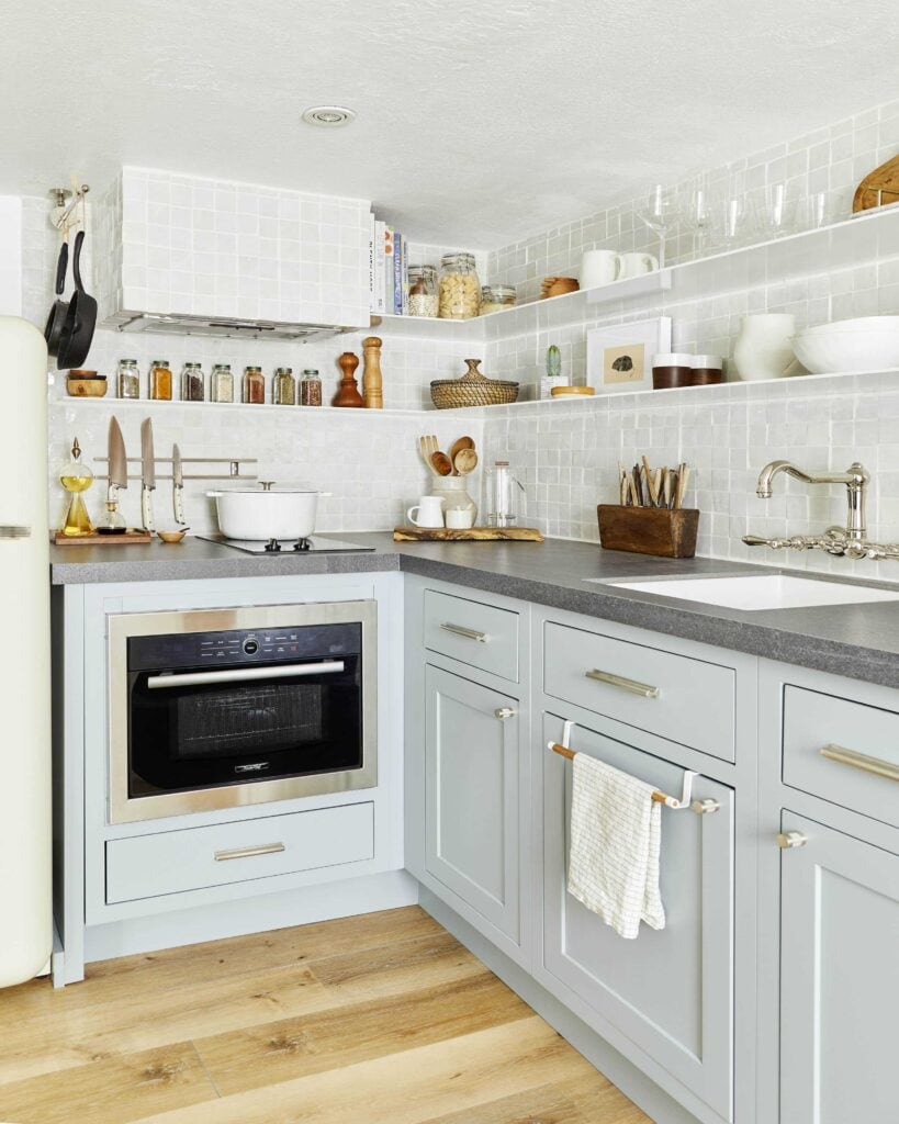 Kitchen Cabinet Colors For Small Kitchens - A Blissful Nest