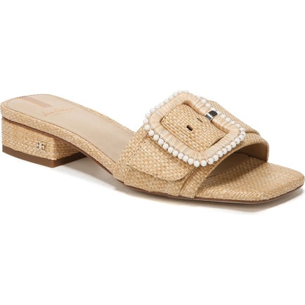 These beaded sandals are the perfect summer shoe to wear all season! #ABlissfulNest