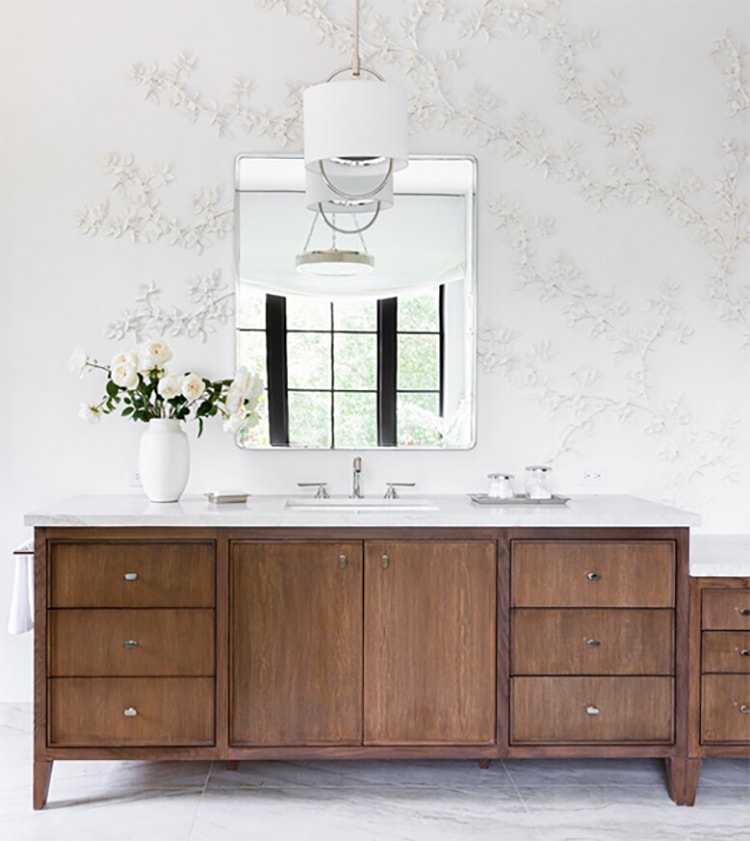 This beautiful bathroom designed by Marie Flanigan Interiors is so dreamy! #ABlissfulNest
