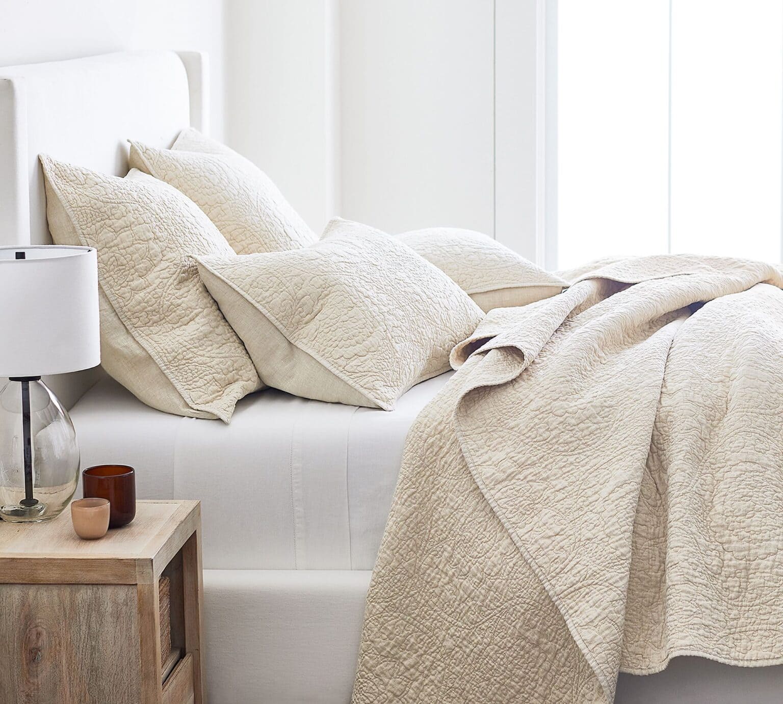 How To Layer A Bed With A Coverlet A Blissful Nest