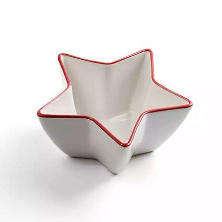 This star shaped appetizer bowl is perfect for your 4th of July party this year! #ABlissfulNest