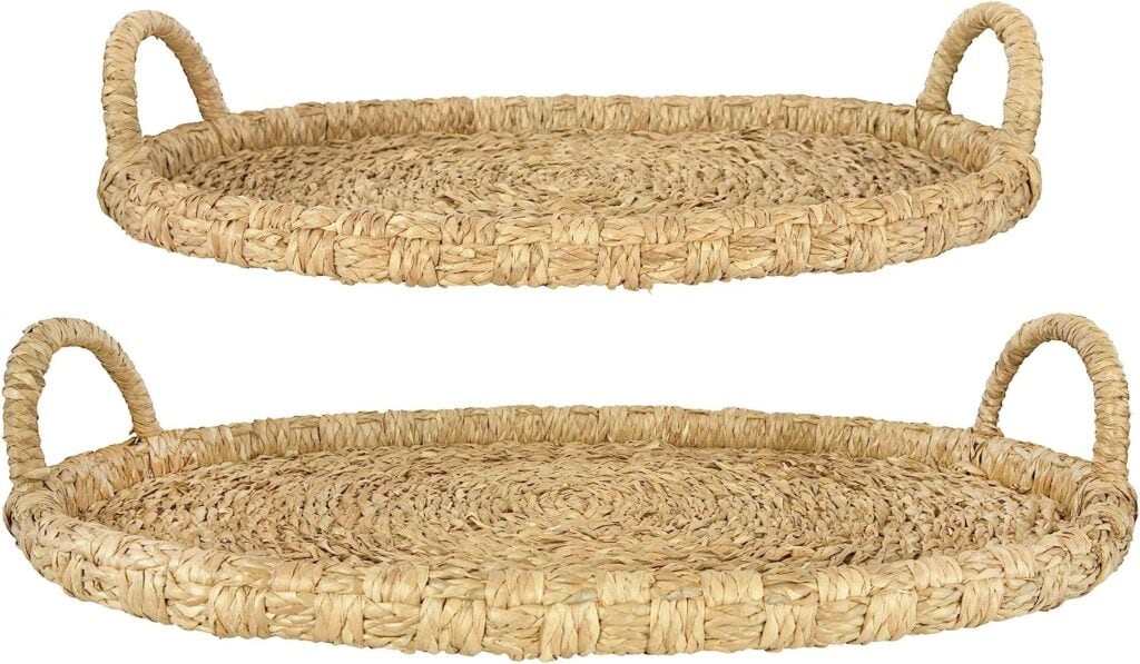These handwoven seagrass and rattan trays are perfect for summer entertaining! #ABlissfulNest