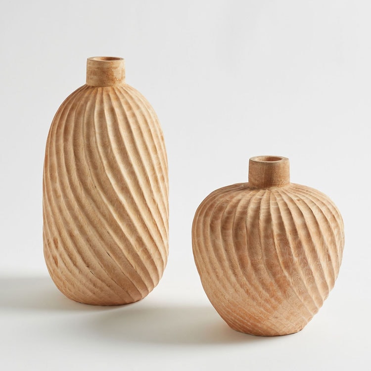 These handcrafted wooden vases are the perfect decor to add to your home this summer! #ABlissfulNest