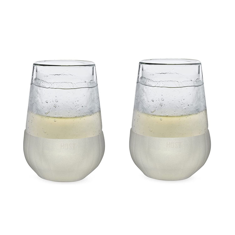 These stemless cooling glasses are perfect for summer entertaining! #ABlissfulNest