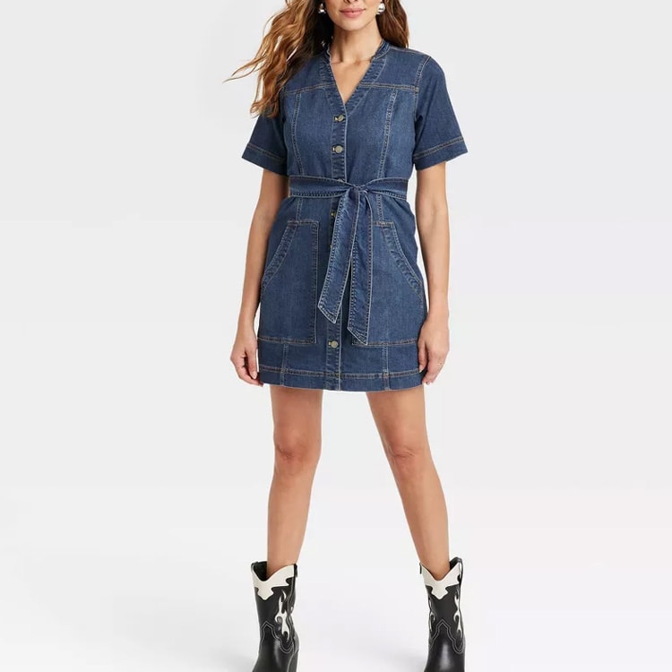 This chambray utility dress is so pretty! #ABlissfulNest