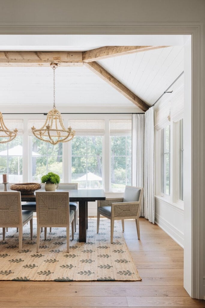 This beautifully, naturally lit dining room designed by Kate Marker Interiors is SO stunning! #ABlissfulNest