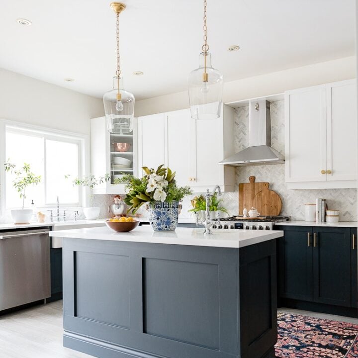 Image for Black and White Cabinets
