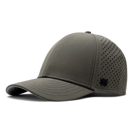This performance cap is a great gift for guys this holiday season! #ABlissfulNest