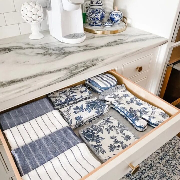 Image for Towel and Mitt Drawer