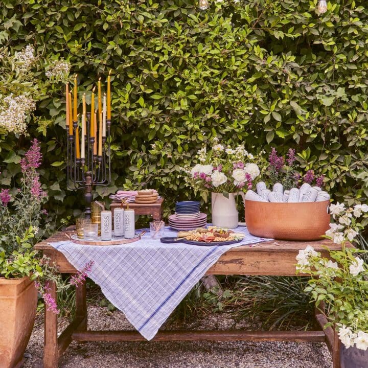 Image for Buffet Table Setup