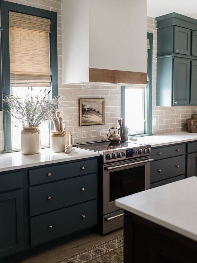 Kitchen Cabinet Colors and Finishes-Webstories- Cover