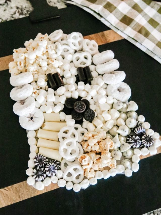 Spooky Ghost Halloween Charcuterie Board-Webstories- Cover