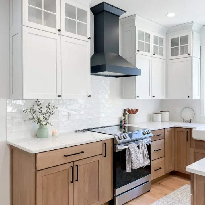 Image for Natural Oak With Crisp White 