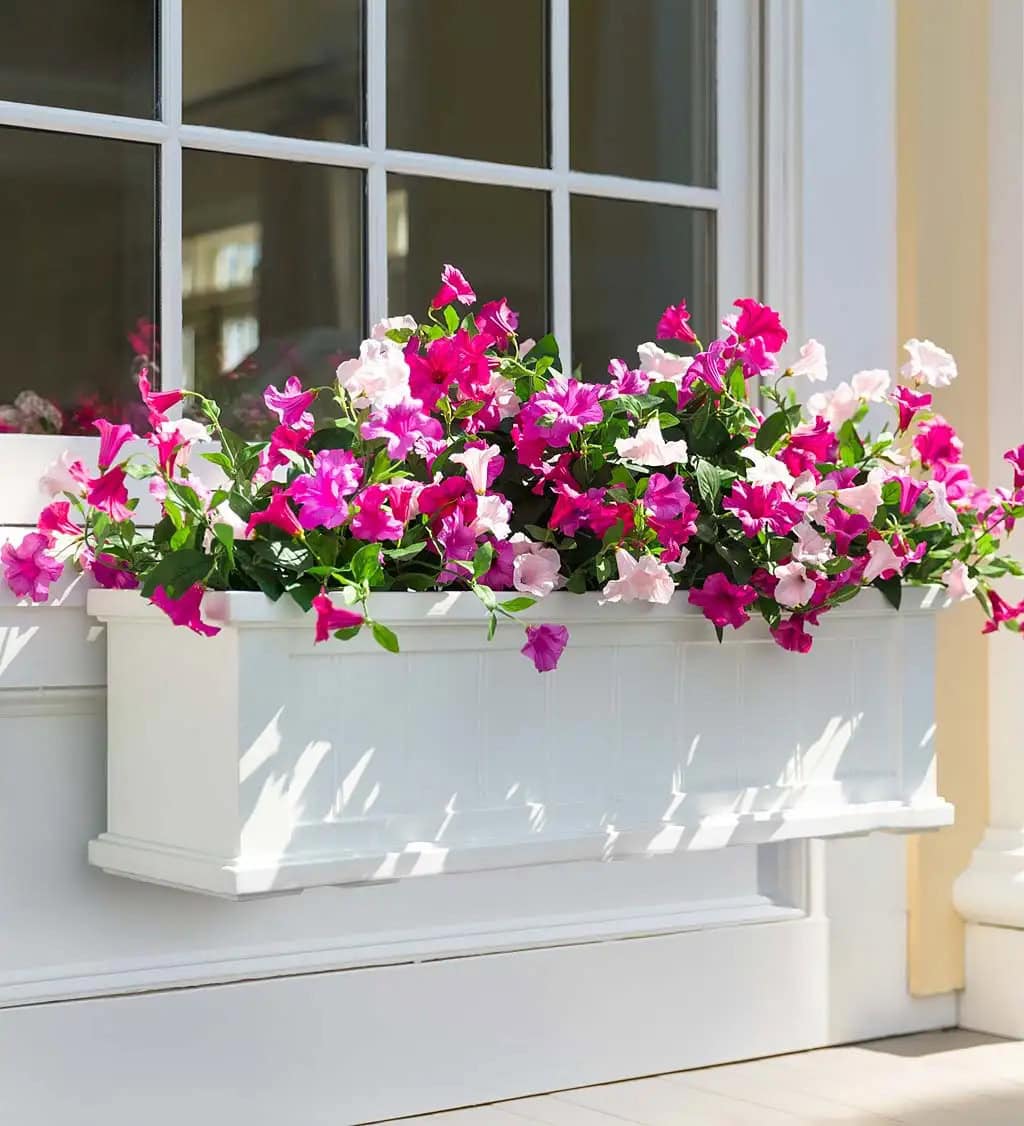 How To Arrange Fake Flowers In A Window