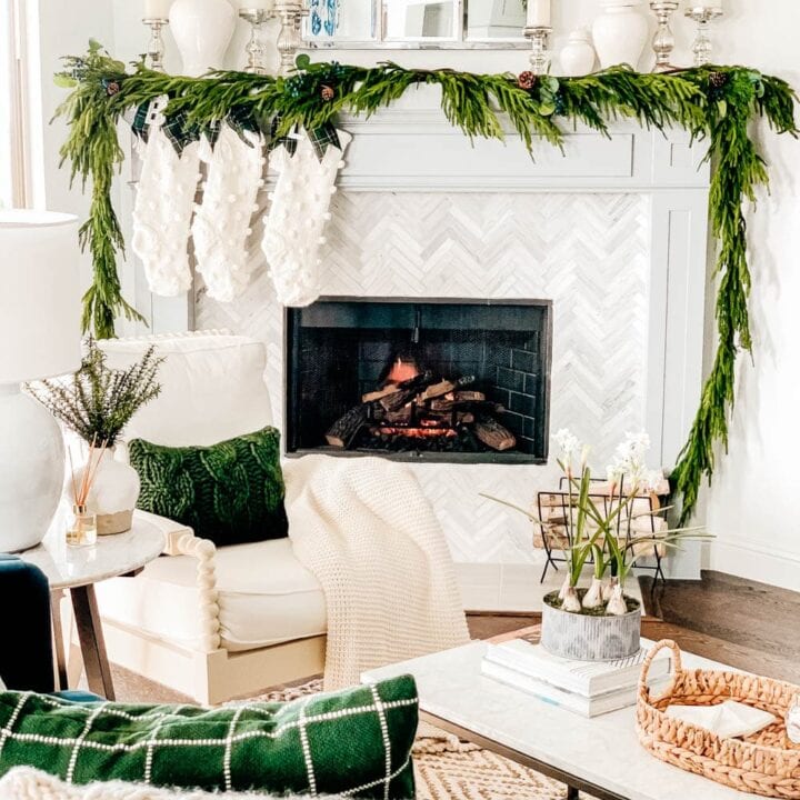 Image for Simple Greenery & White Stockings