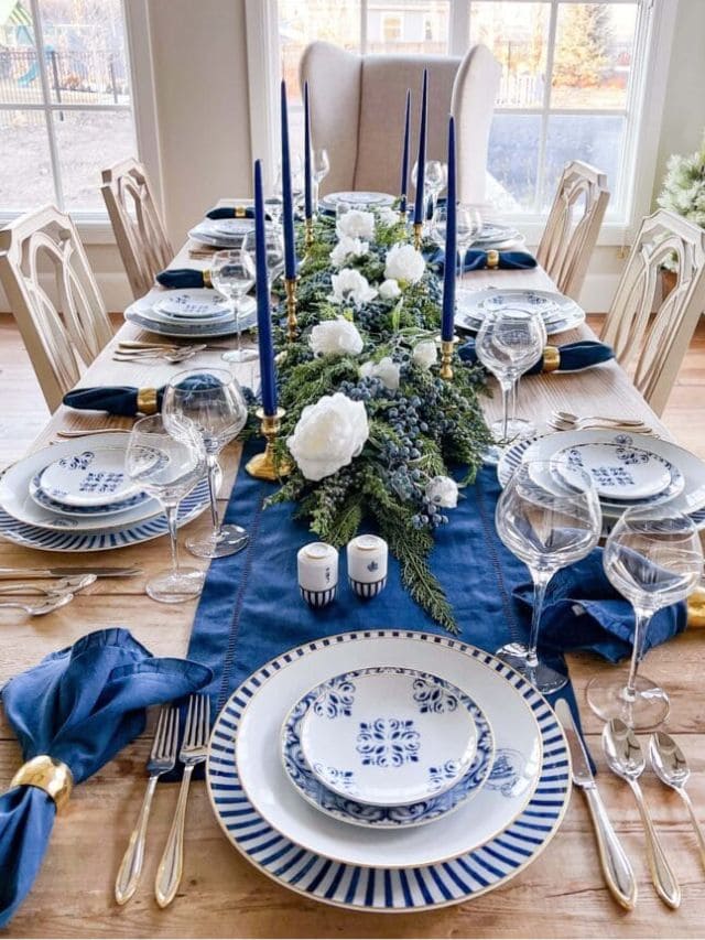 Beautiful Christmas Table Setting Ideas-Webstories- Cover