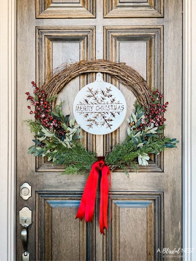 How to Make a Beautiful Christmas Grapevine Wreath-Webstories- Cover