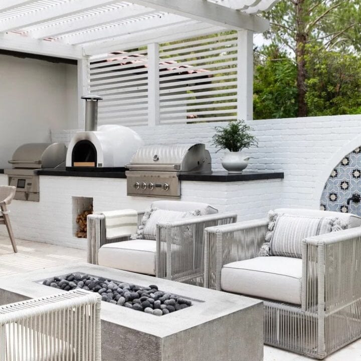 Image for White Pergola Setup