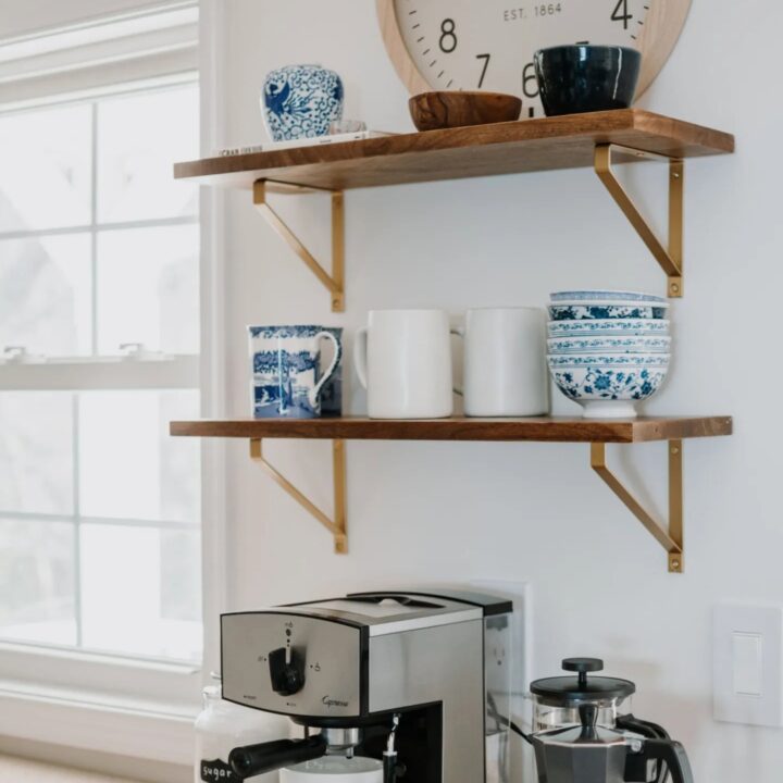Image for Oversized Clock & Charming Blue-And-White Dishware