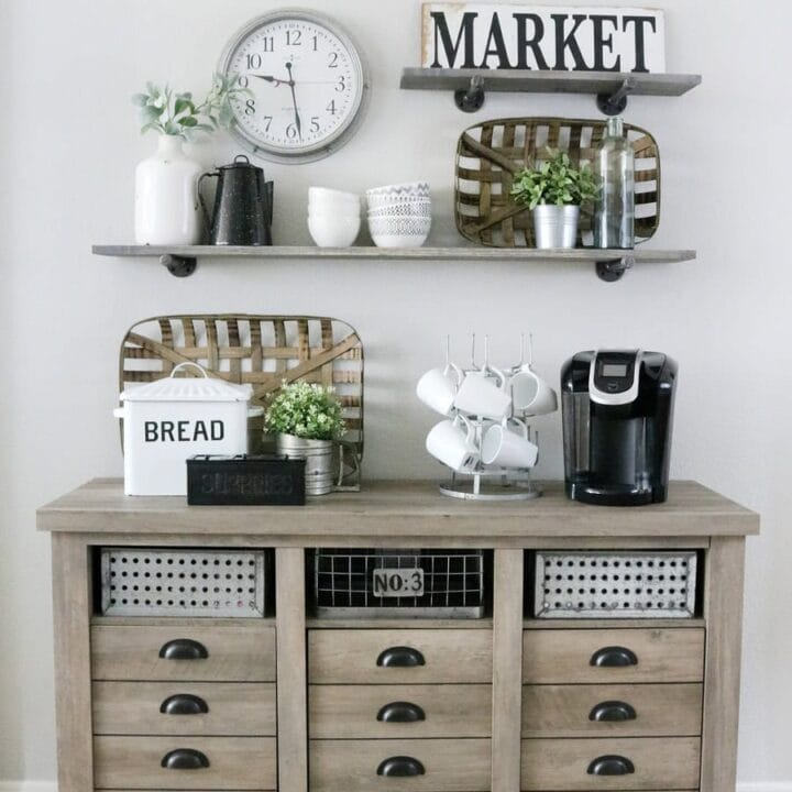 Image for Old-Time Market Vibe With Baskets + Metal Accents 