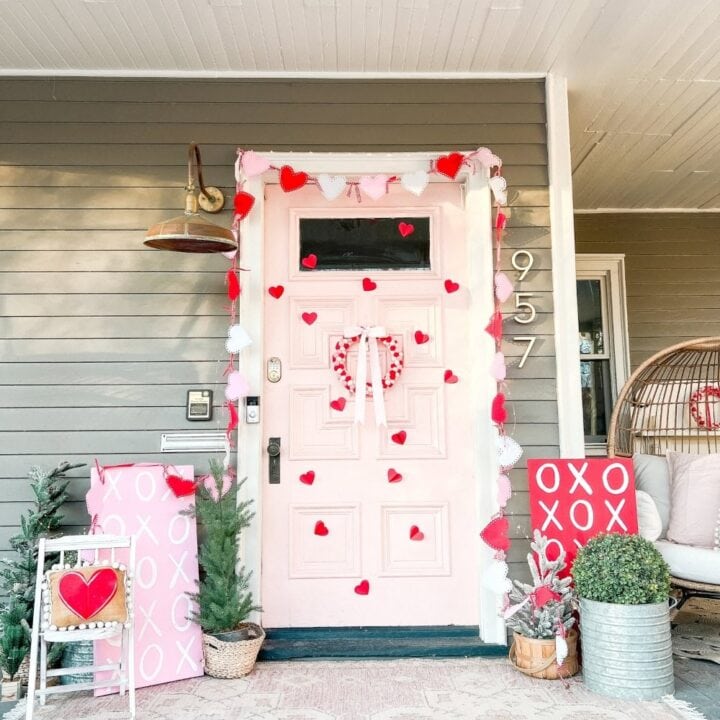 Image for Pink Door, Heart Garlands, & XO Accents