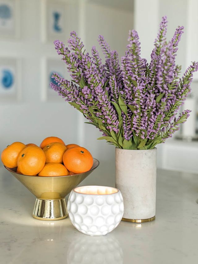 Cleaning Artificial Flowers-Webstories- Cover