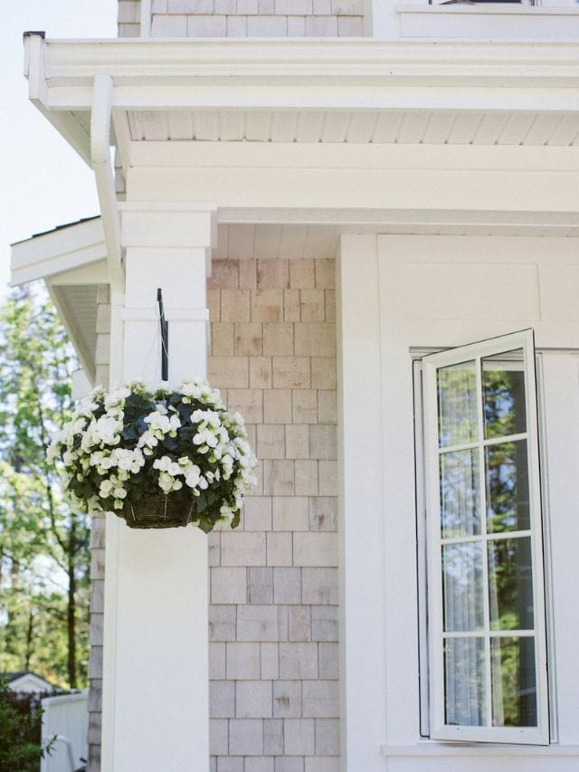 Hanging Flower Pots With Artificial Flowers-Webstories- Cover