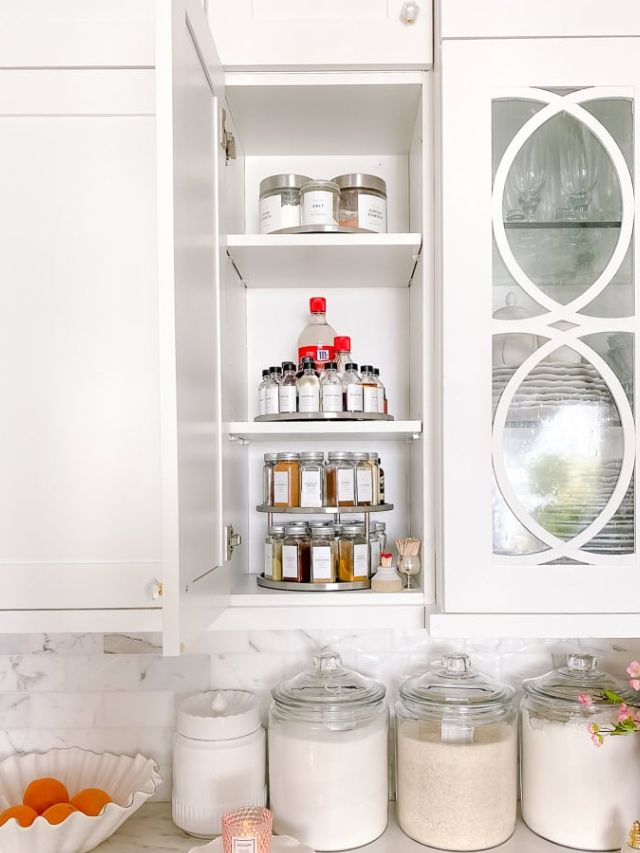 How To Organize A Spice Cabinet-Webstories- Cover