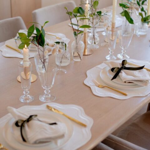Image for Fresh Green & Clean White Table