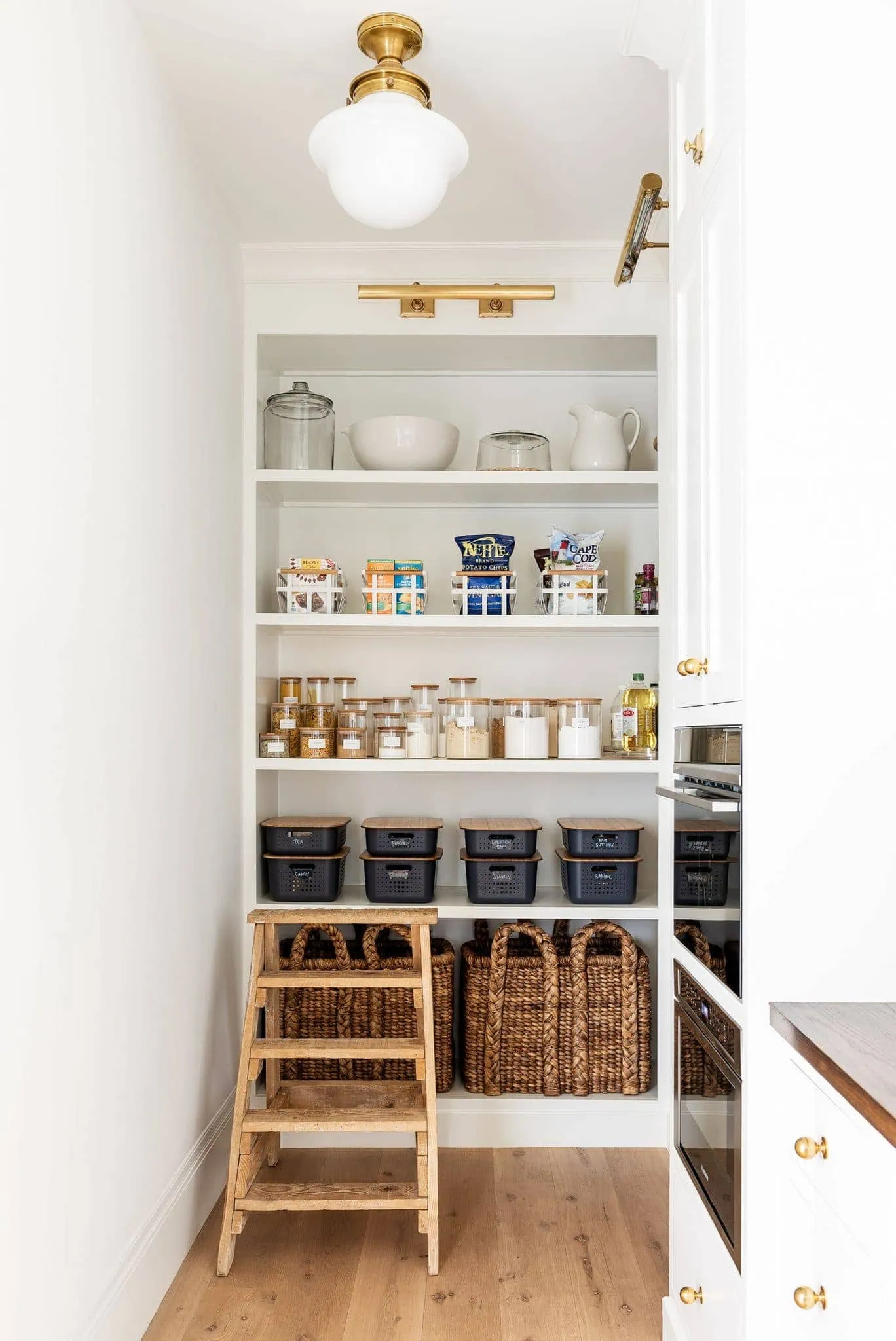 Simple Steps To Declutter Your Home