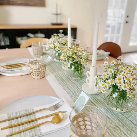 Image for Daises + Woven Glasses