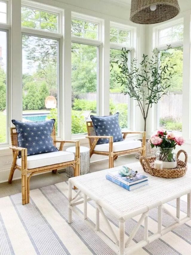 Coastal Living Room Ideas-Webstories- Cover