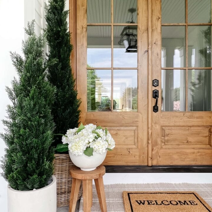Image for White Classic Planter In A Wooden Stool