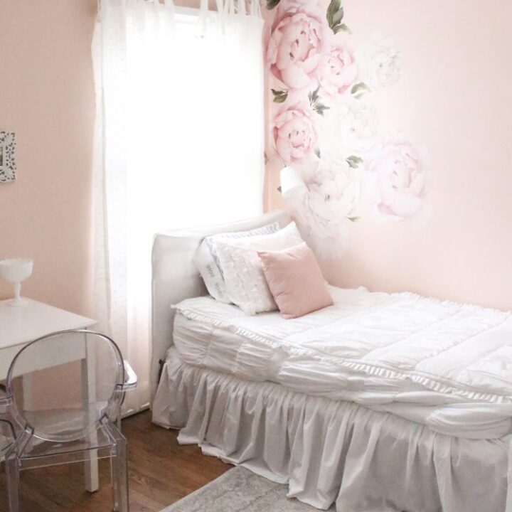 Image for Pink Floral Mural & White Ruffled Bedding