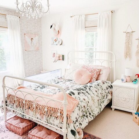 Image for Floral Bedding With Blush Pink Pillows