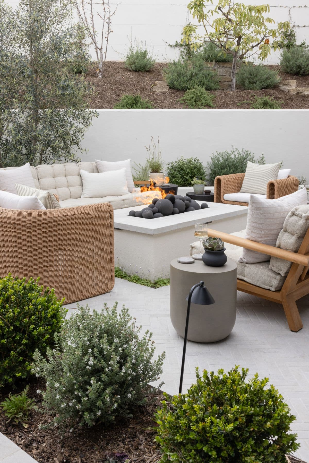 Small Cozy Backyard Ideas
