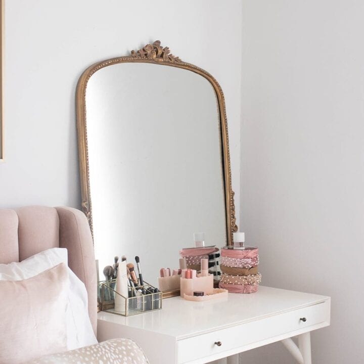 Image for Vanity Corner With Gold Mirror