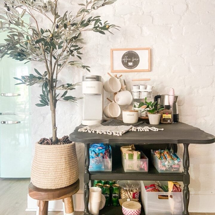 Image for Combining Snacks & Coffee Vintage Table Setup