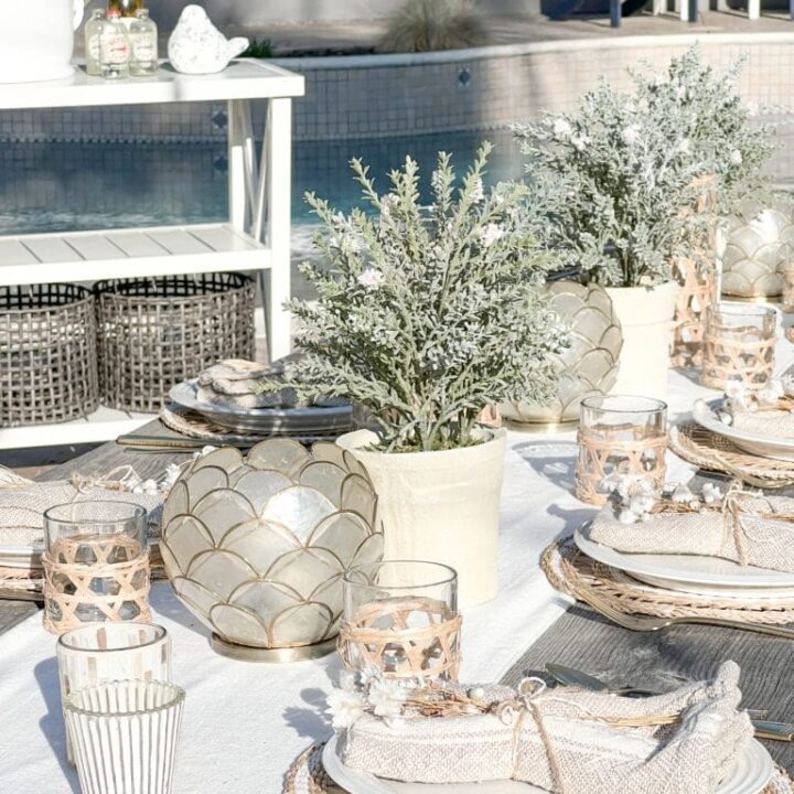 Image for Neutral Tones Summer Tablescape