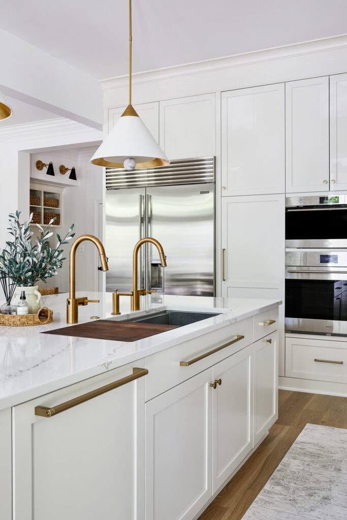 2025 Popular Kitchen Cabinet Colors - A Blissful Nest